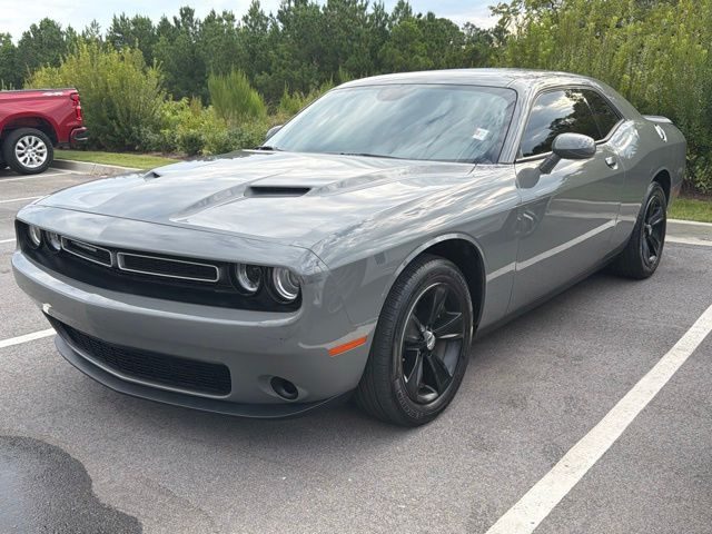 2023 Dodge Challenger SXT RWD photo