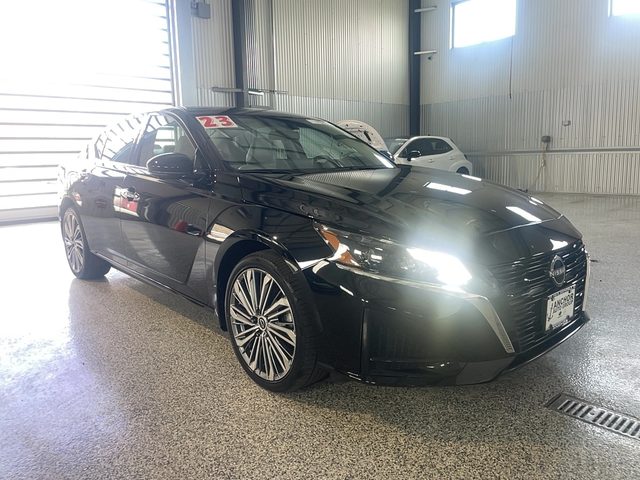 2023 Nissan Altima 2.5 SL AWD photo