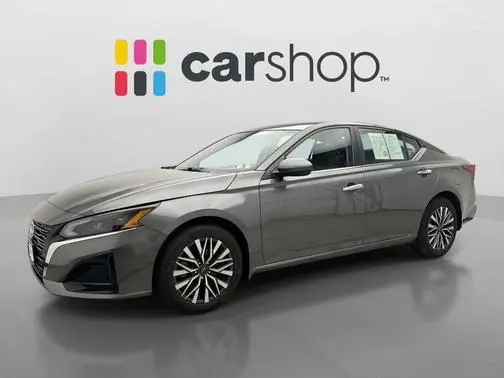 2023 Nissan Altima 2.5 SV AWD photo