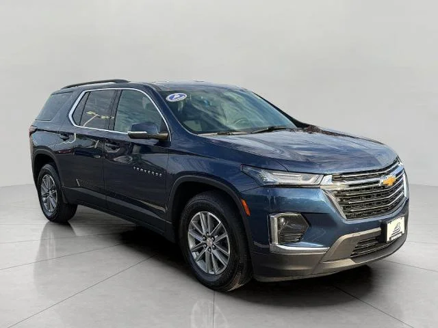 2023 Chevrolet Traverse LT Cloth AWD photo