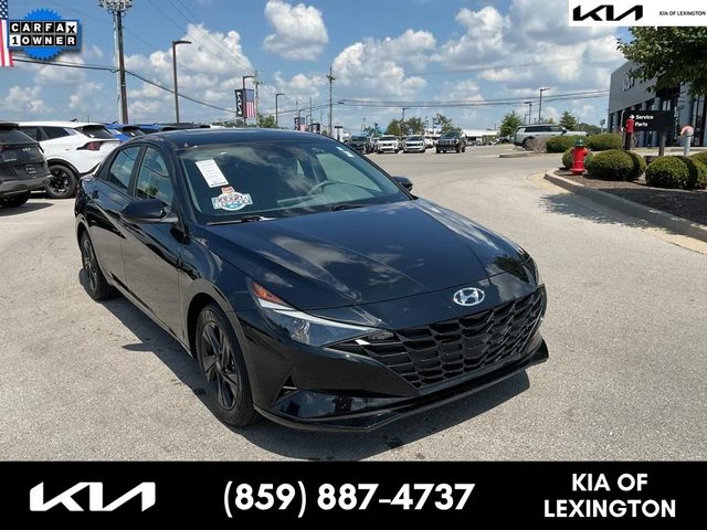 2023 Hyundai Elantra Blue FWD photo