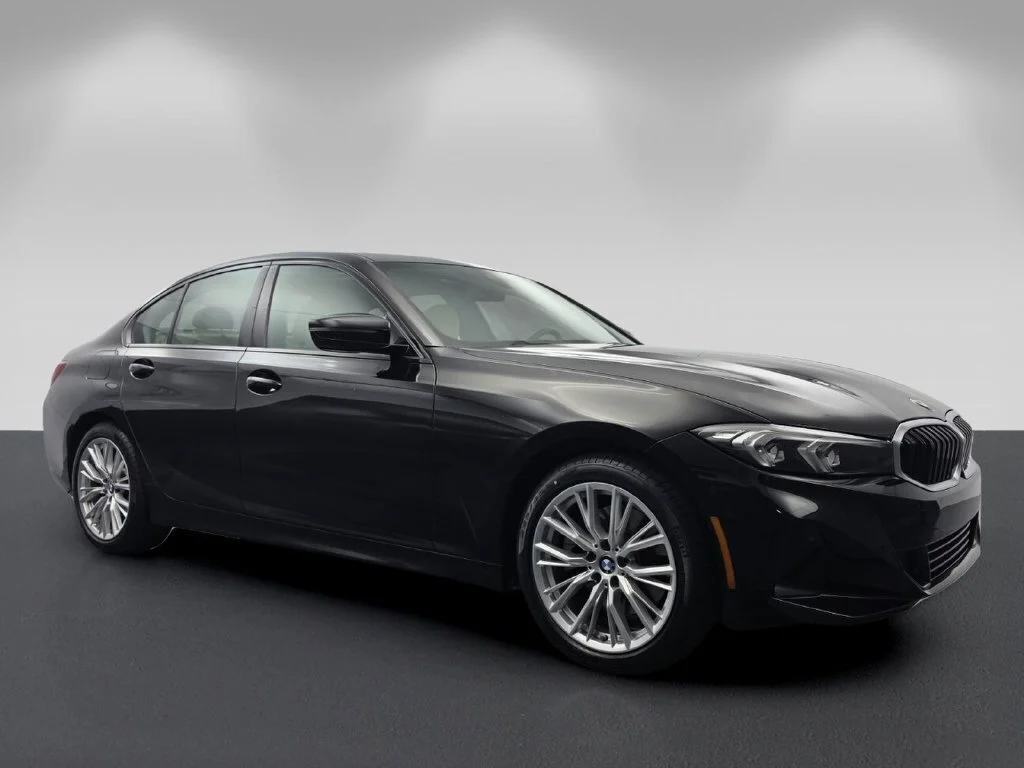 2023 BMW 3 Series 330i RWD photo