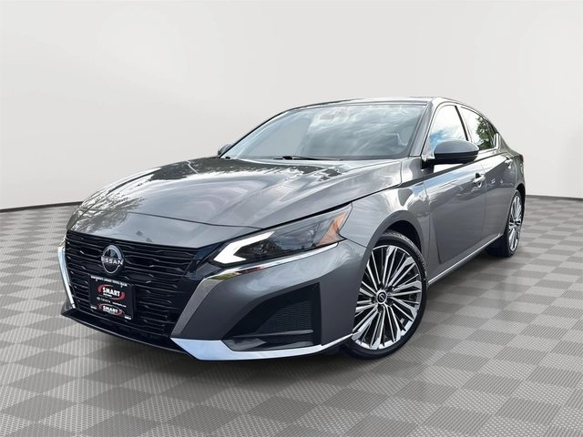 2023 Nissan Altima 2.5 SL FWD photo