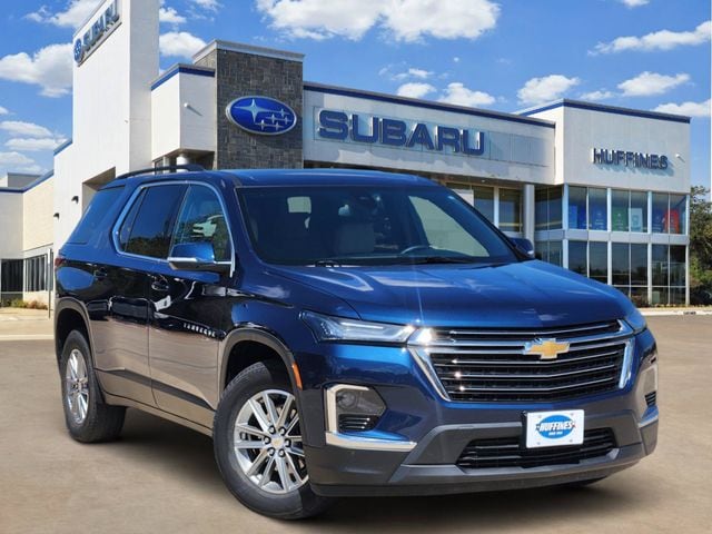 2023 Chevrolet Traverse LT Cloth FWD photo