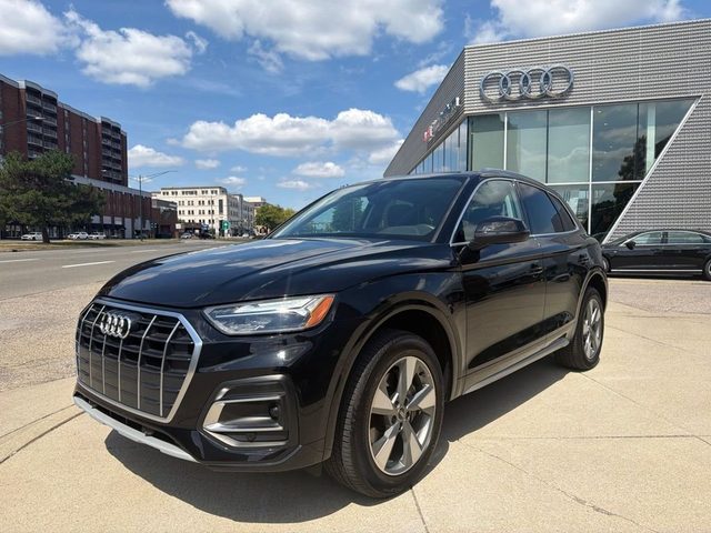 2023 Audi Q5 Premium AWD photo