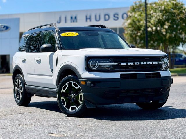 2023 Ford Bronco Sport Outer Banks 4WD photo