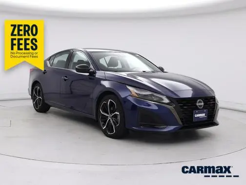 2023 Nissan Altima 2.5 SR FWD photo