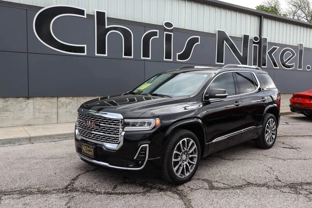 2023 GMC Acadia Denali AWD photo