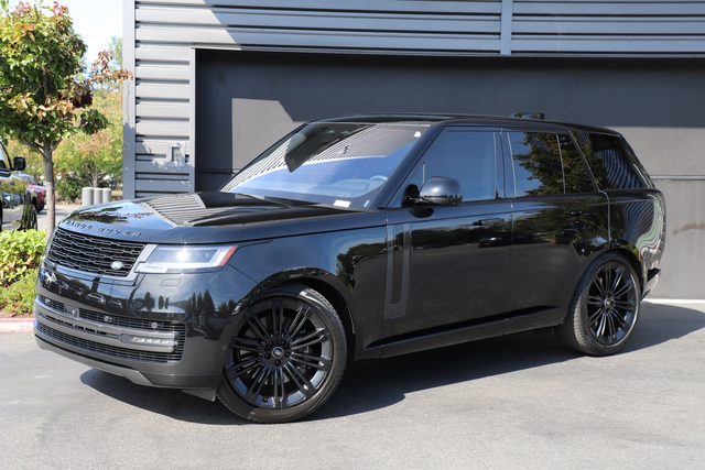 2023 Land Rover Range Rover SE AWD photo