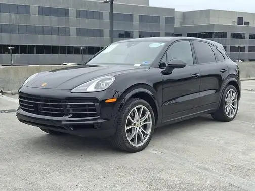 2023 Porsche Cayenne Platinum Edition AWD photo