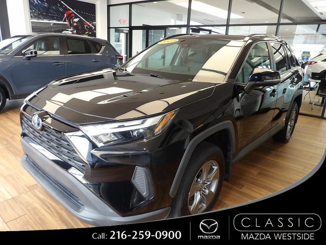 2023 Toyota RAV4 Hybrid XLE AWD photo