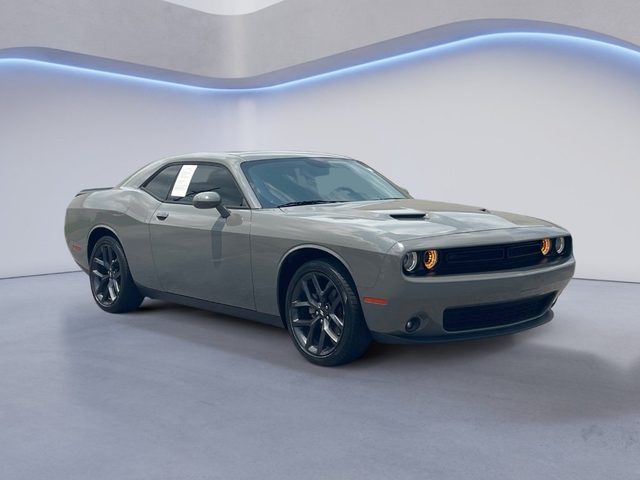 2023 Dodge Challenger SXT RWD photo