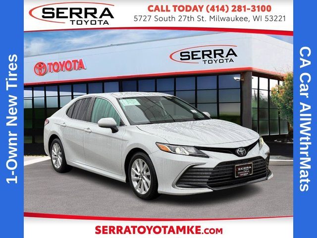 2023 Toyota Camry LE FWD photo
