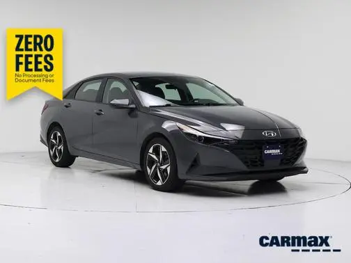 2023 Hyundai Elantra SEL FWD photo