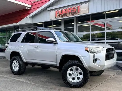 2022 Toyota 4Runner SR5 Premium 4WD photo