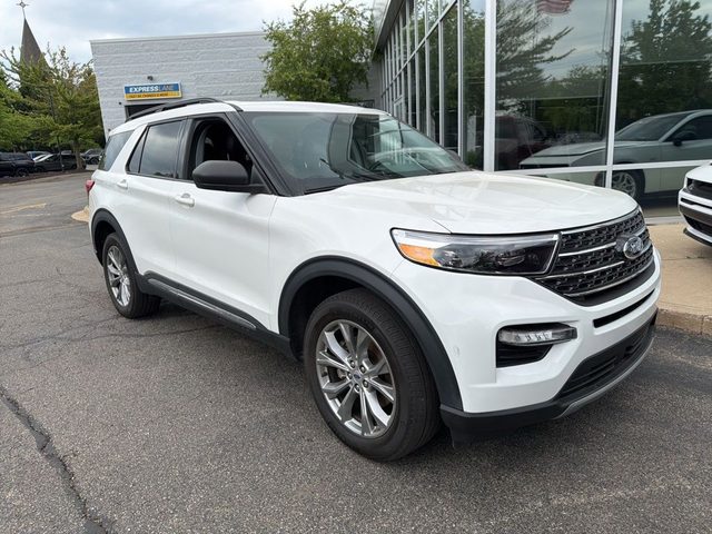 2022 Ford Explorer XLT 4WD photo
