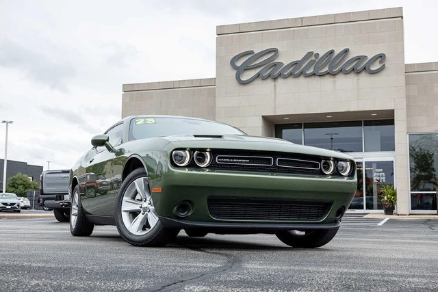 2023 Dodge Challenger SXT RWD photo
