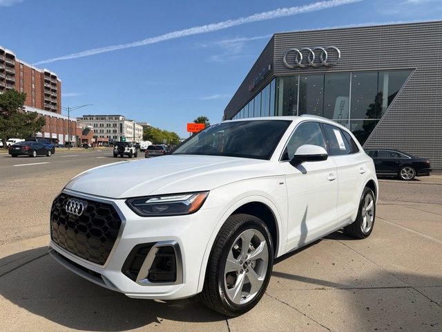 2023 Audi Q5 S line Premium Plus AWD photo