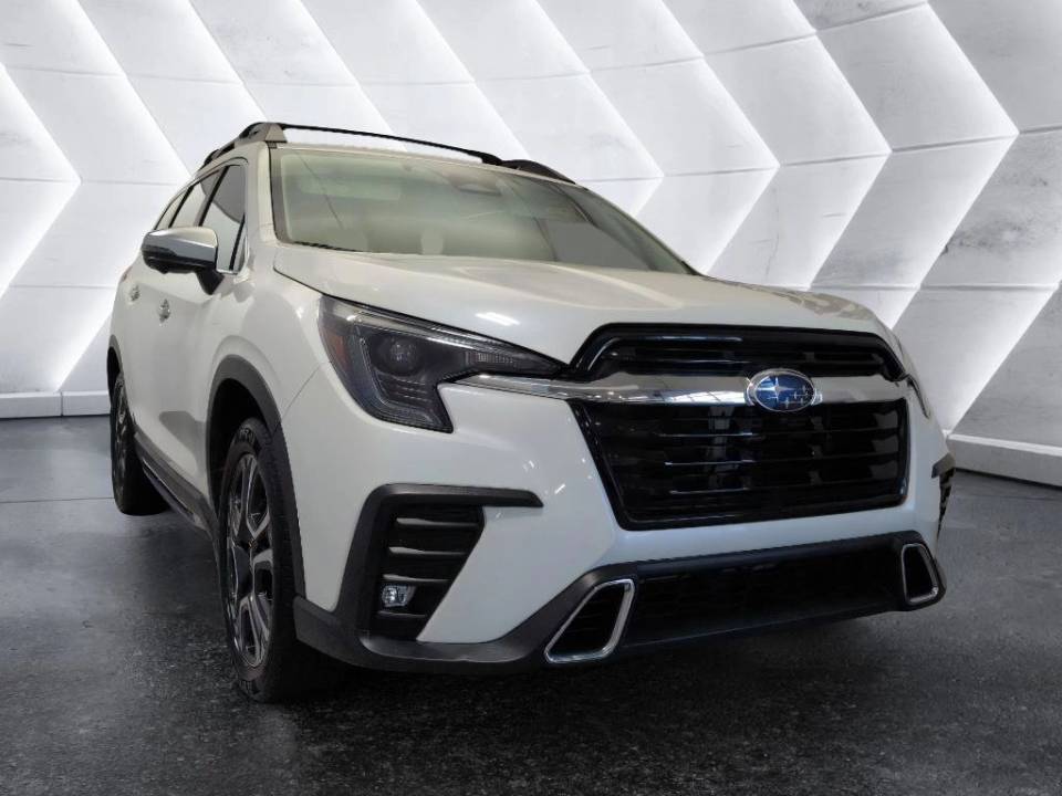 2023 Subaru Ascent Touring AWD photo