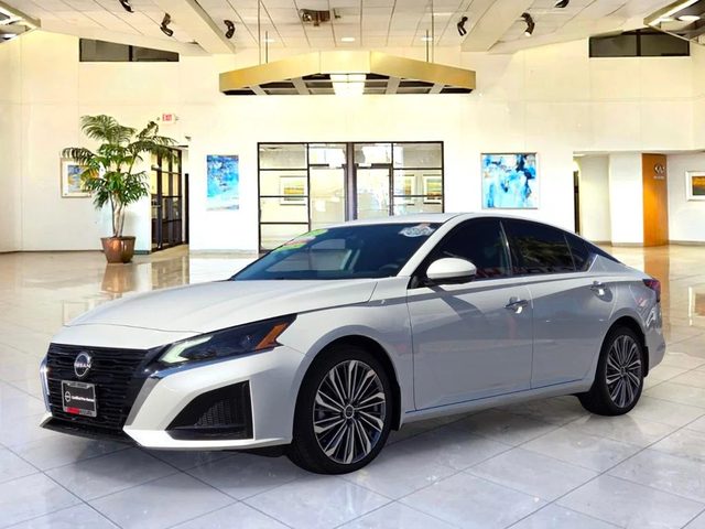 2023 Nissan Altima 2.5 SL AWD photo