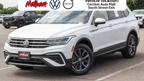 2023 Volkswagen Tiguan SE FWD photo