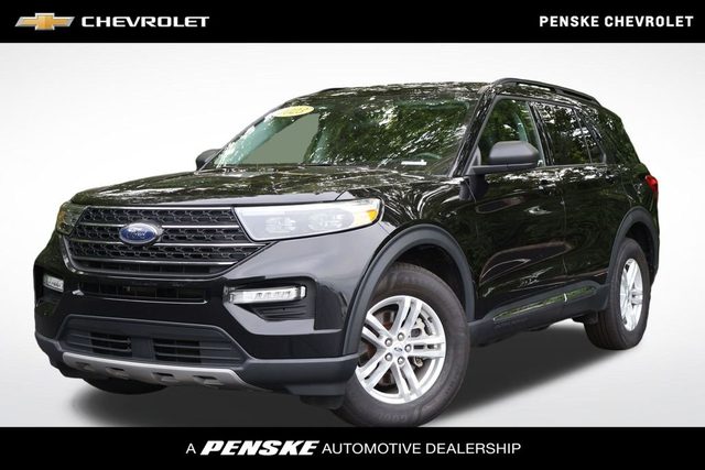 2023 Ford Explorer XLT 4WD photo