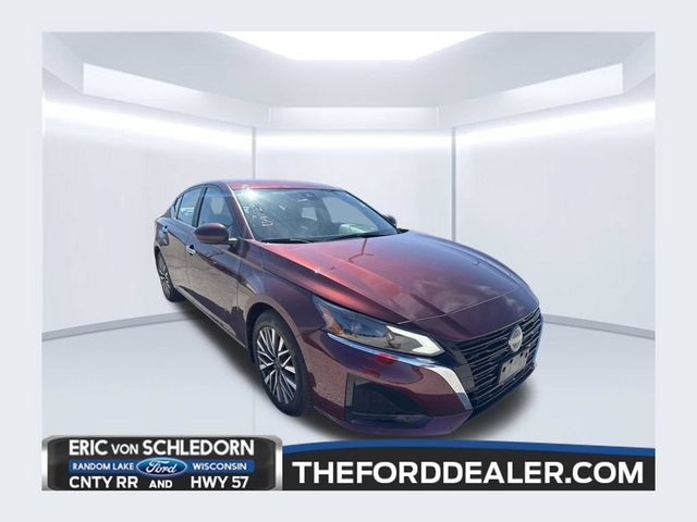 2023 Nissan Altima 2.5 SV FWD photo