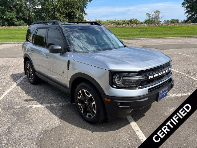 2023 Ford Bronco Sport Outer Banks 4WD photo