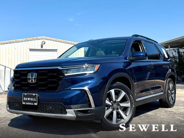 2023 Honda Pilot Touring AWD photo