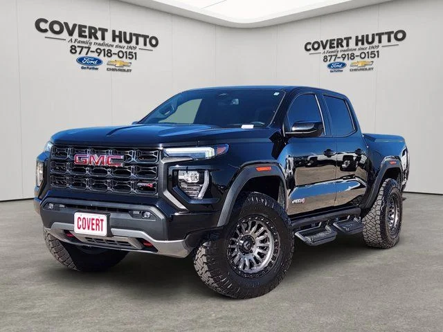 2023 GMC Canyon 4WD AT4 4WD photo