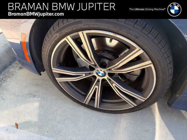 2023 BMW 3 Series 330i RWD photo