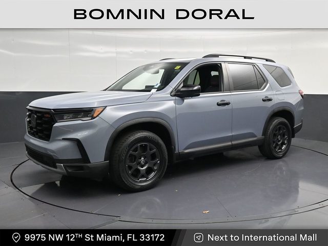 2023 Honda Pilot TrailSport AWD photo