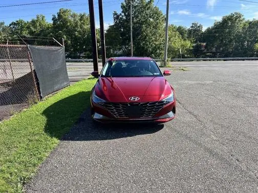 2023 Hyundai Elantra Limited FWD photo