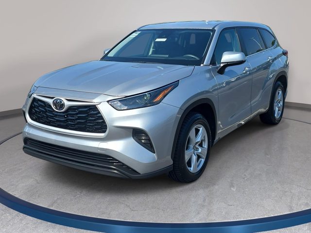 2023 Toyota Highlander L FWD photo
