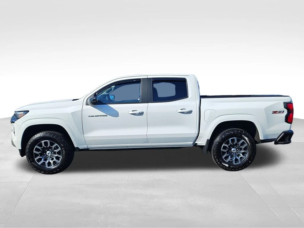 2023 Chevrolet Colorado 4WD Z71 4WD photo