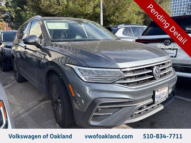 2023 Volkswagen Tiguan SE FWD photo