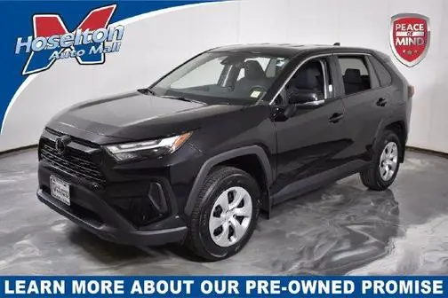 2023 Toyota RAV4 LE AWD photo