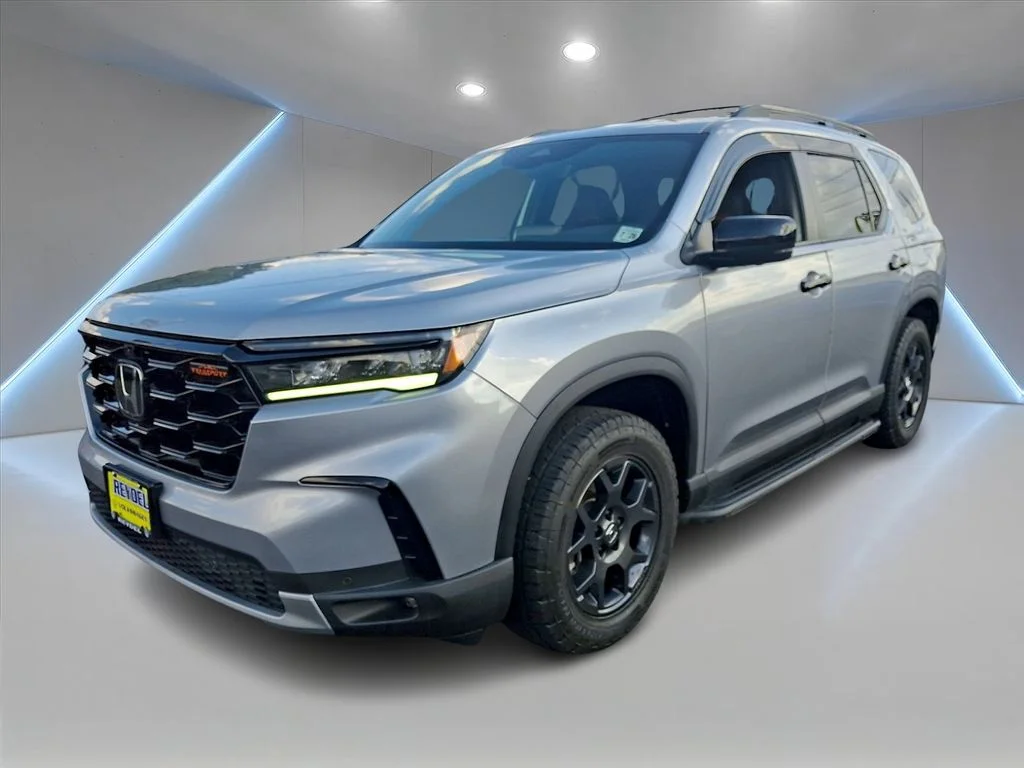 2023 Honda Pilot TrailSport AWD photo