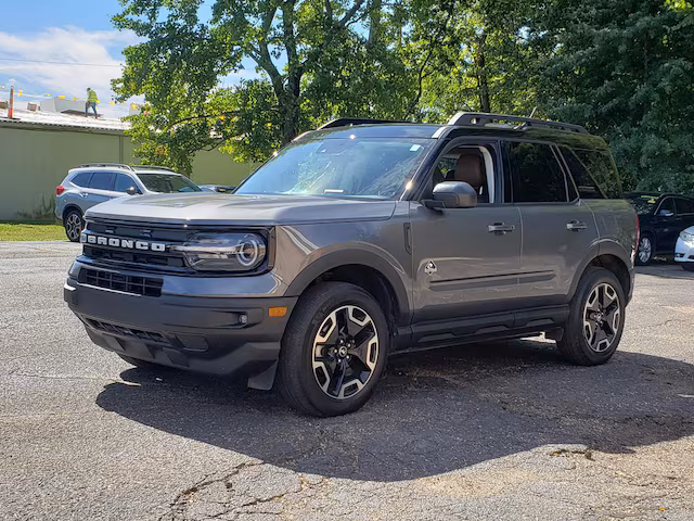 2023 Ford Bronco Sport Outer Banks 4WD photo