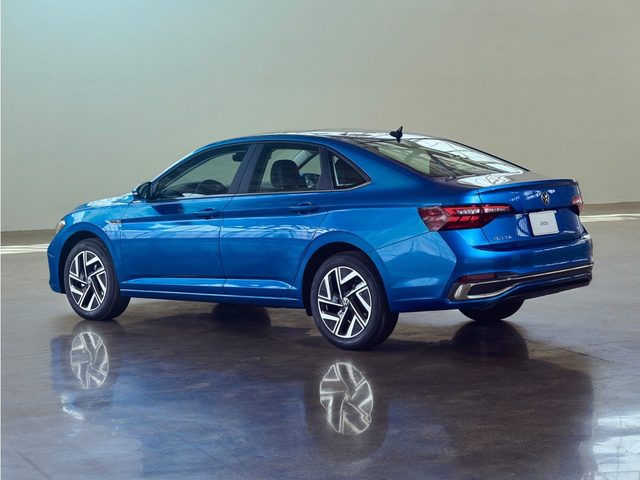2023 Volkswagen Jetta SEL FWD photo