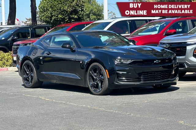 2021 Chevrolet Camaro 1SS RWD photo