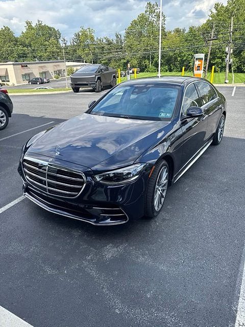 2023 Mercedes-Benz S-Class S 580 AWD photo
