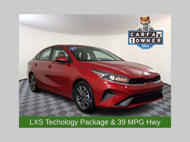 2023 Kia Forte LXS FWD photo