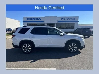 2023 Honda Pilot Elite AWD photo