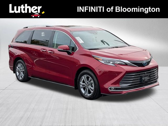 2023 Toyota Sienna Platinum AWD photo