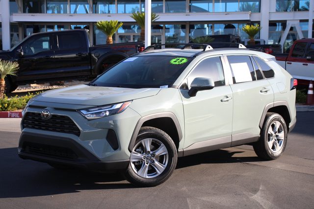2023 Toyota RAV4 XLE AWD photo