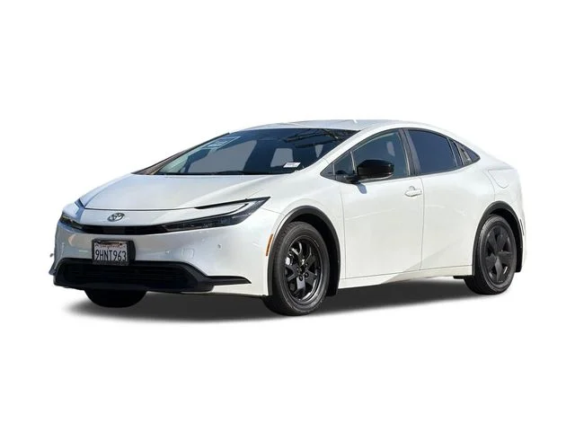 2023 Toyota Prius LE FWD photo