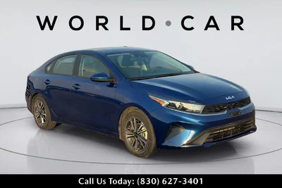 2023 Kia Forte LXS FWD photo
