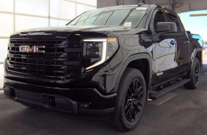 2023 GMC Sierra 1500 Elevation 4WD photo