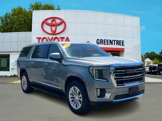 2023 GMC Yukon XL SLT 4WD photo